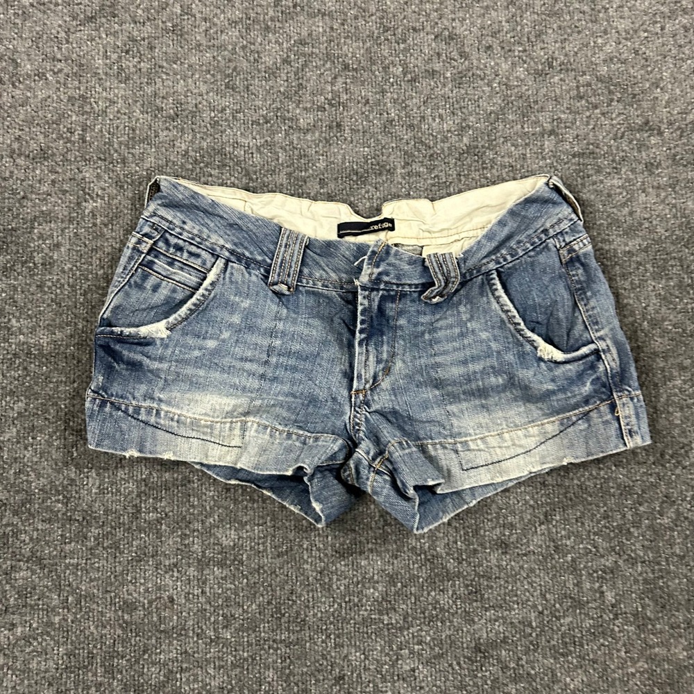 Refuge Shorts Womens Size 7 Blue Denim Low Rise Distressed Cotton Cuffed Summer